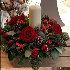 Ruby red Christmas table arrangement